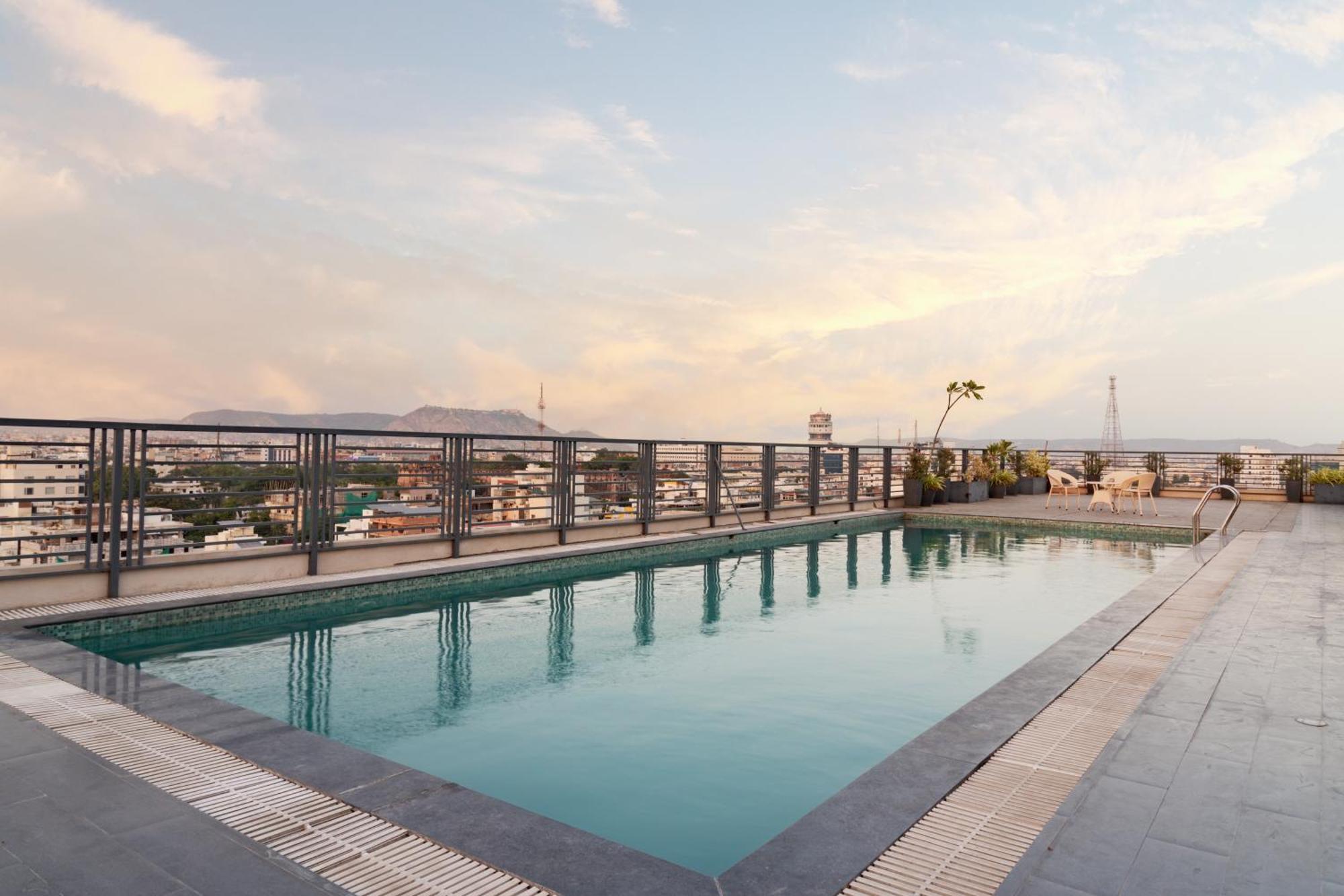 Studio Vachi , City Centre Location Jaipur Exteriör bild